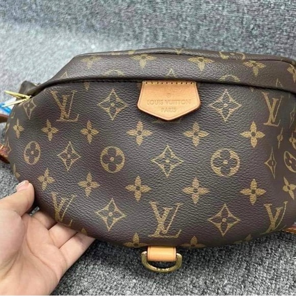 SOLD OUT””””Louis Vuitton monogram bumbag - Picture 2 of 6